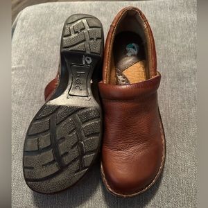 BOC Born Shoes Womens Slip On Professional Comfort Clogs Brown Leather- Size 8